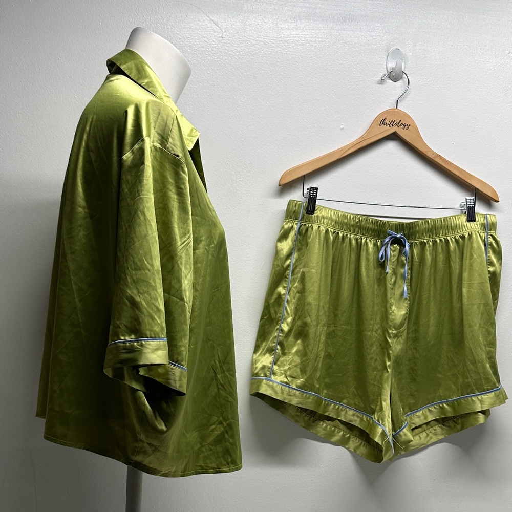 Parade Pajamas Set Satin Silky 2 Piece Loungewear Short Sleeve Shorts Green XL - Picture 4 of 8